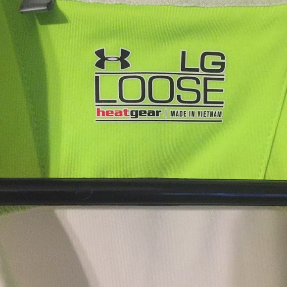 Bundle of Under Armour & Nike women’s sleeveless! - Picture 2 of 4